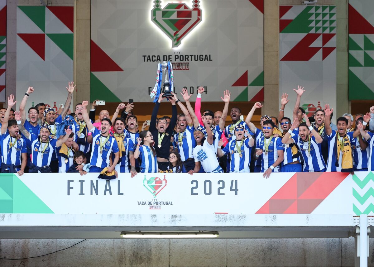 FC Porto celebra a conquista da terceira Taça de Portugal consecutiva